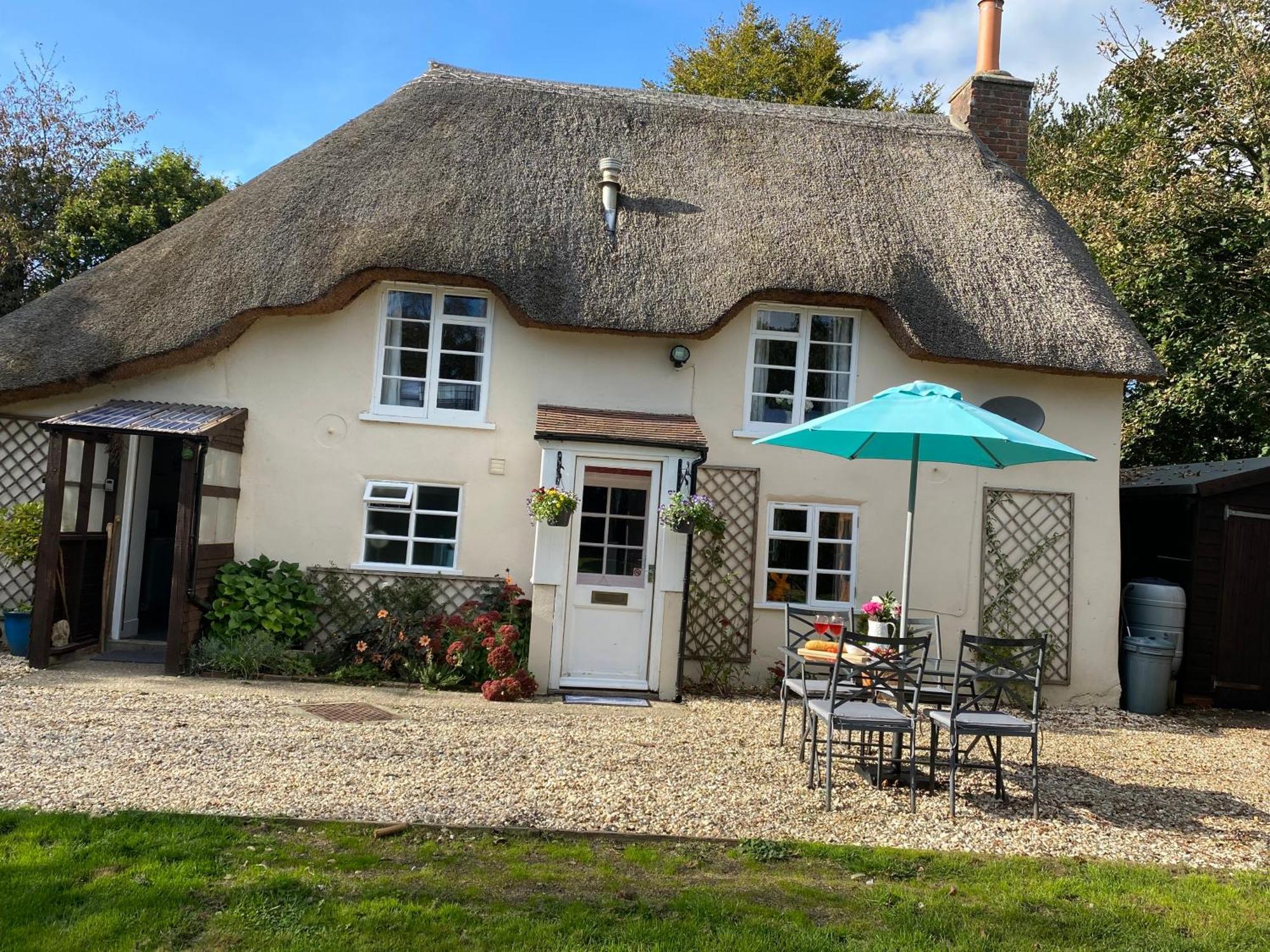 Honeysuckle Cottage Dorchester Extérieur photo